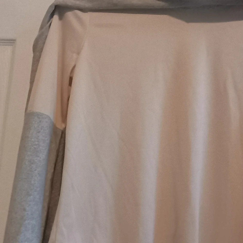 NWT Pleione Nordstrom Gray Layered Cape Tunic Top Long Sleeve Blouse Sz S/M‎ - Picture 6 of 12